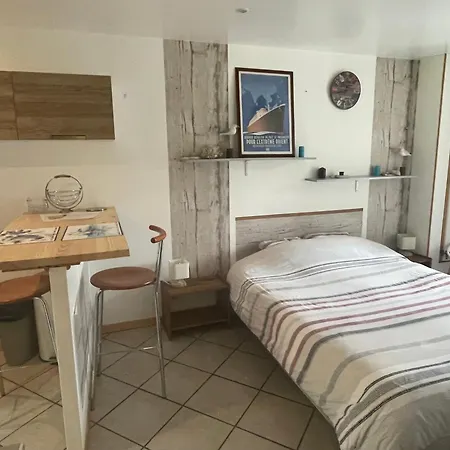 Apartment Independant Avec Jardin Privatif Le Lorey